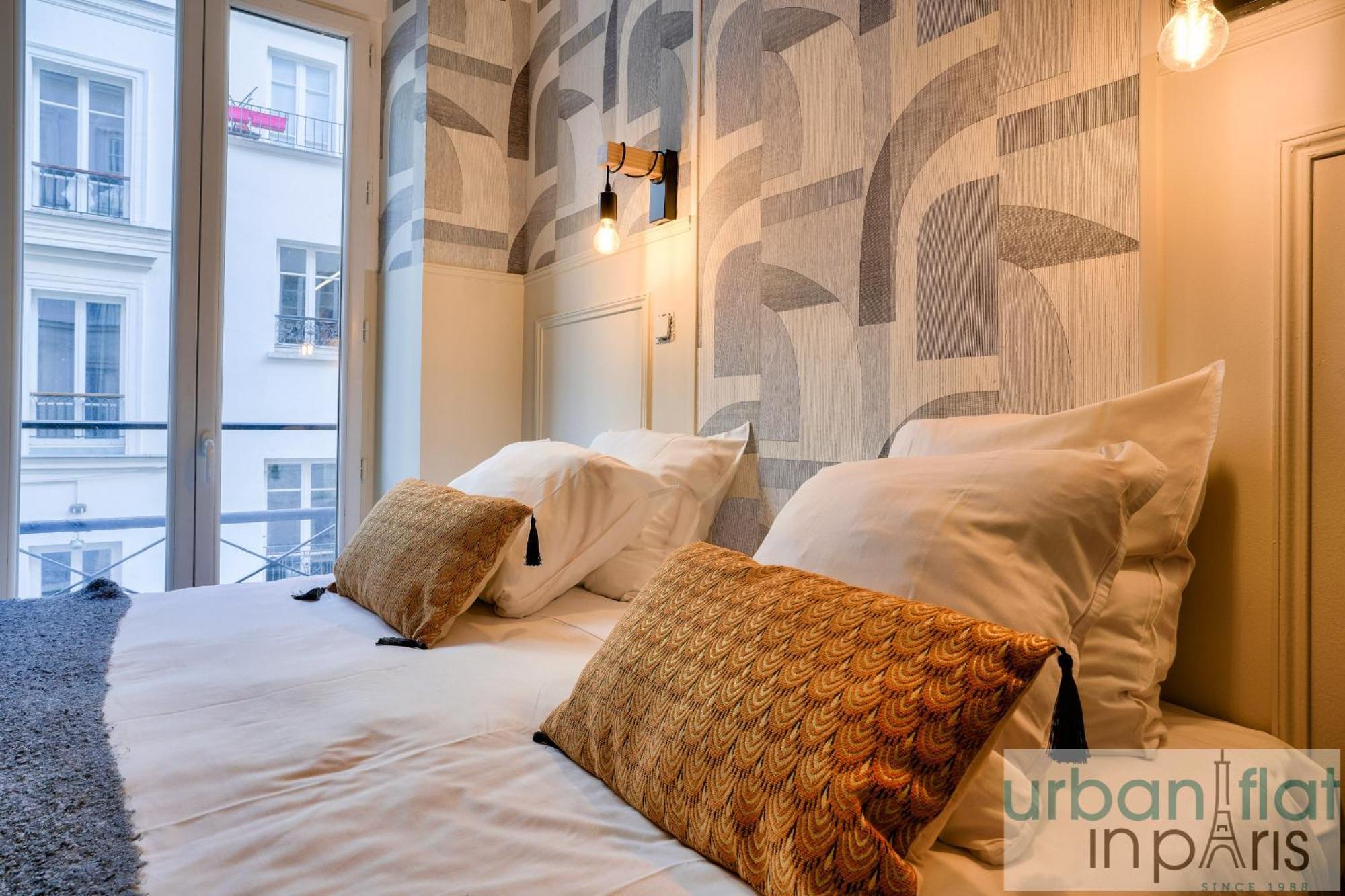 13 Luxury Flat Eiffel Design 2 Apartment Paris Exterior foto